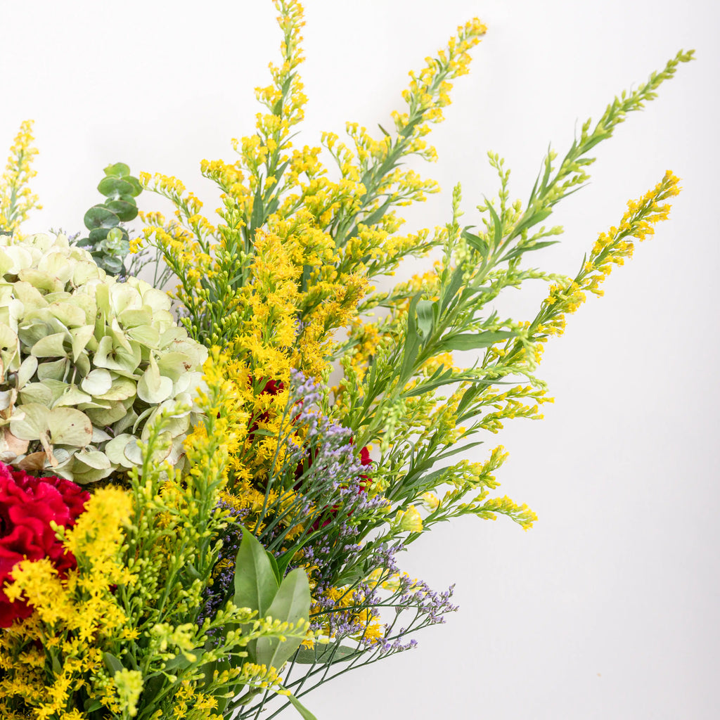 Argenté polished silver floral pot with mirror finish for luxury flower arrangements by House of Mograa