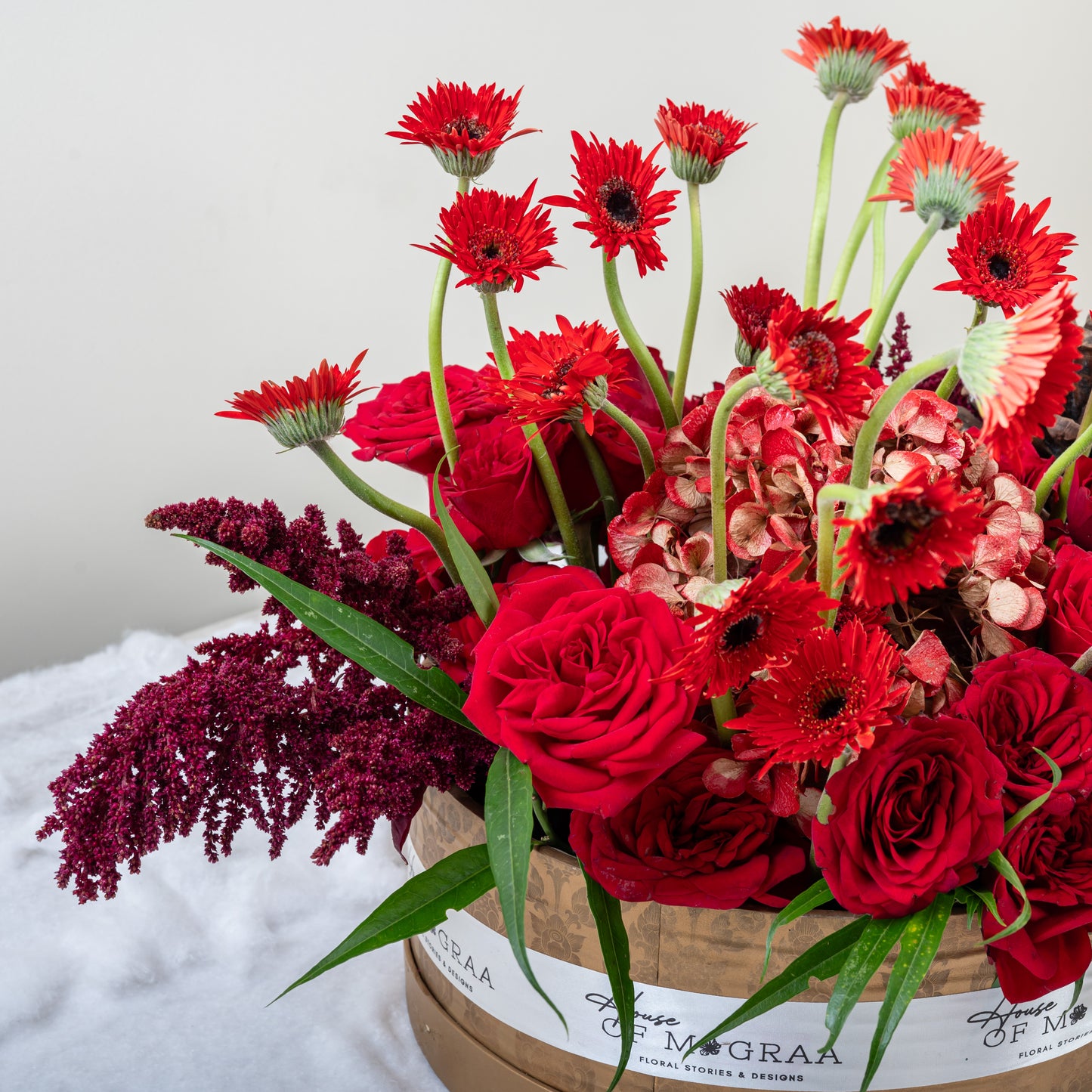 red round rose